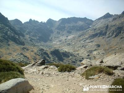 Laguna Grande de Gredos - Refugio Elola; excursiones sierra madrid; rutas senderismo sierra de madri